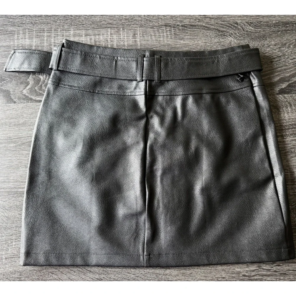Missguided Faux Leather Belted Mini Skirt Moto Biker Edgy Goth Punk Black US 8